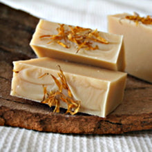Load image into Gallery viewer, Olive Oil &amp; Goat’s Milk
